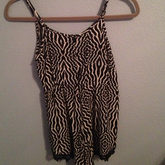 LF ROMPER! - Picture 2 of 2