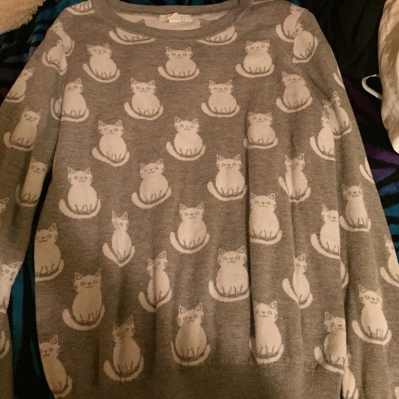 Cat sweatshirt