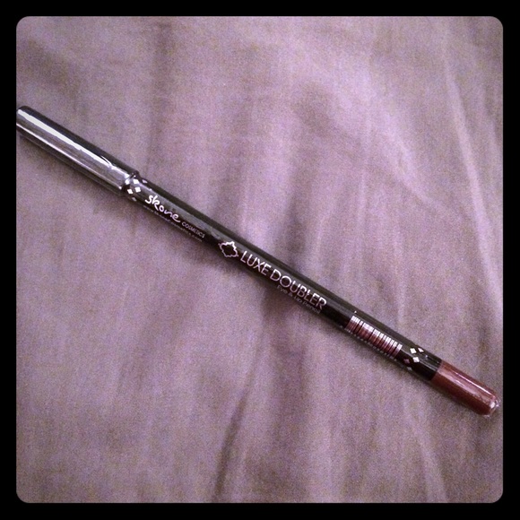 Luxe doubler eye and lip pencil in wine