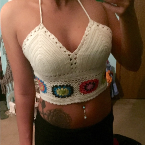 Crochet crop top - Picture 2 of 2