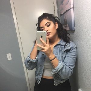 Meet your Posher, Priscilla