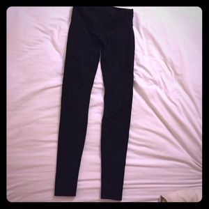 Lululemon leggings.