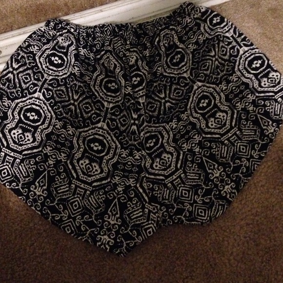 Never worn - Picture 2 of 3