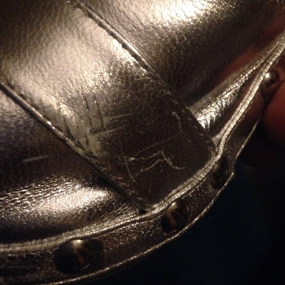 Silver slide in sandals with cross front buckle - Picture 3 of 3