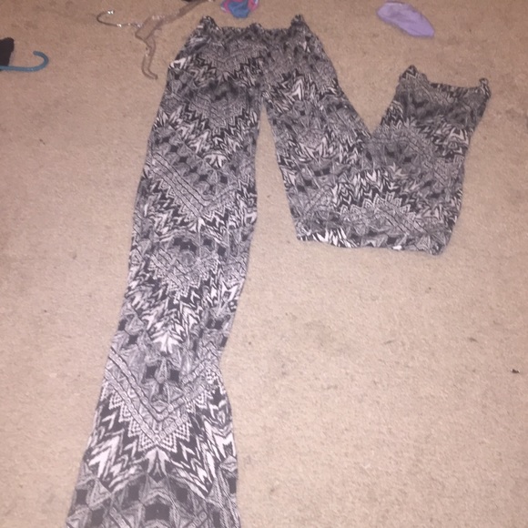 yoga pants