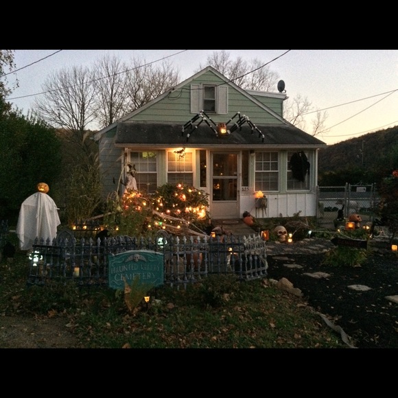 My Previous Halloween 2014 Home in PA! - Picture 2 of 4