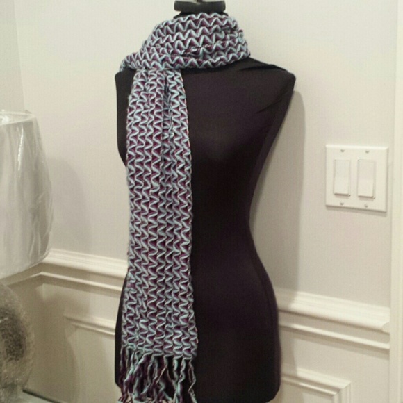 Scarf - Picture 3 of 3