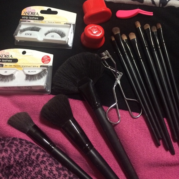 Makeup bundle of brushes lashes curler etc