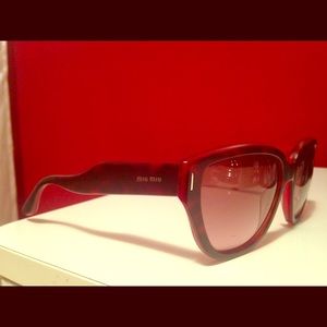 Miu Miu burgundy sunglasses - Smu09n