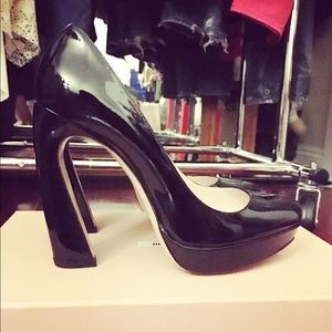 Miu Miu Patent Leather Curved-heel Pumps 7/37