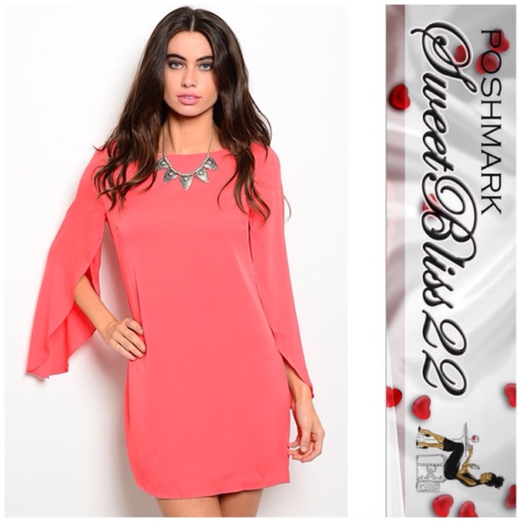 Dresses & Skirts - 💋Now Available Coral Slit Sleeve Dress💋