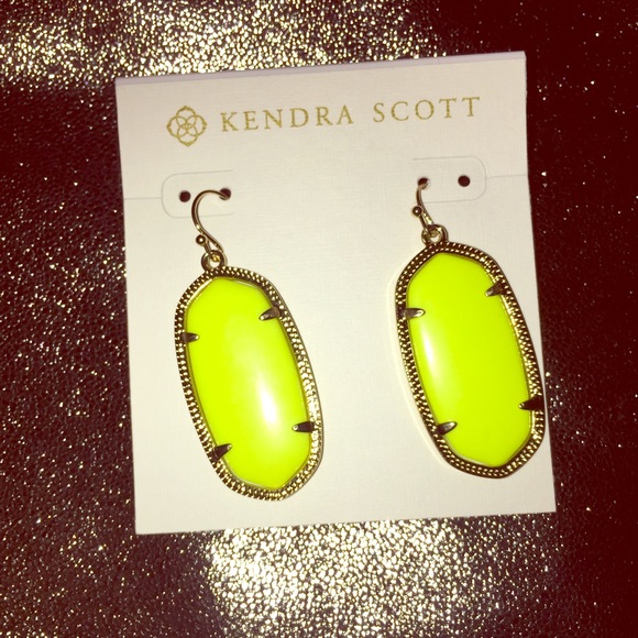 NWT and bag Kendra Scott neon yellow earrings