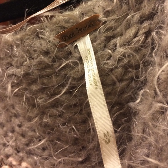 Free People sweater - Picture 4 of 4