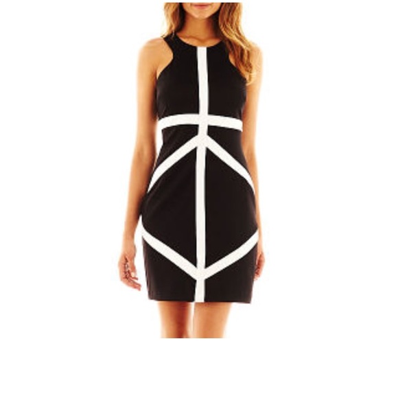 Bisou Bisou (R) contrast-inset halter dress