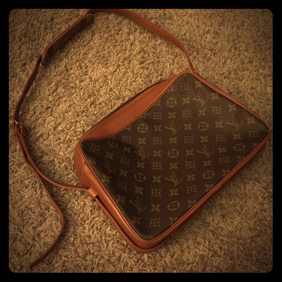 **Flash Sale** Louis Vuitton Crossbody Bag