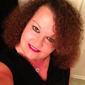 Meet your Posher, Daphne