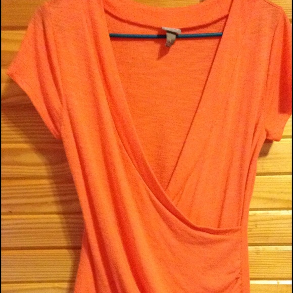 Vanity tops asking 20$ for both shirts