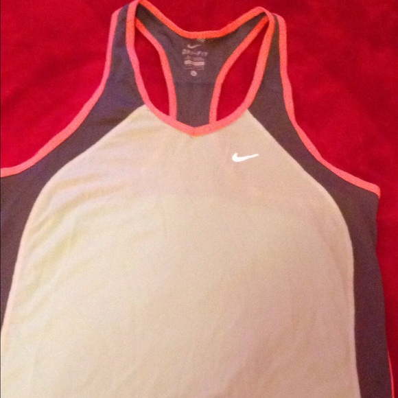 Nike workout tank