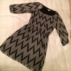 Black & Cream Chevron Pattern Elastic Waist Dress