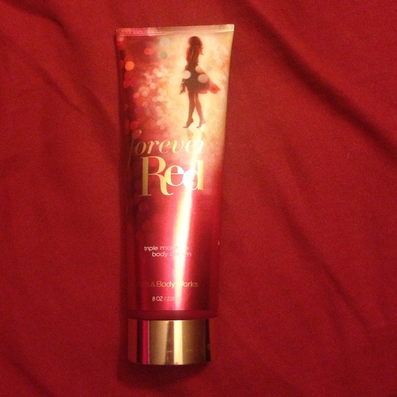 Bath n Body forever red body cream