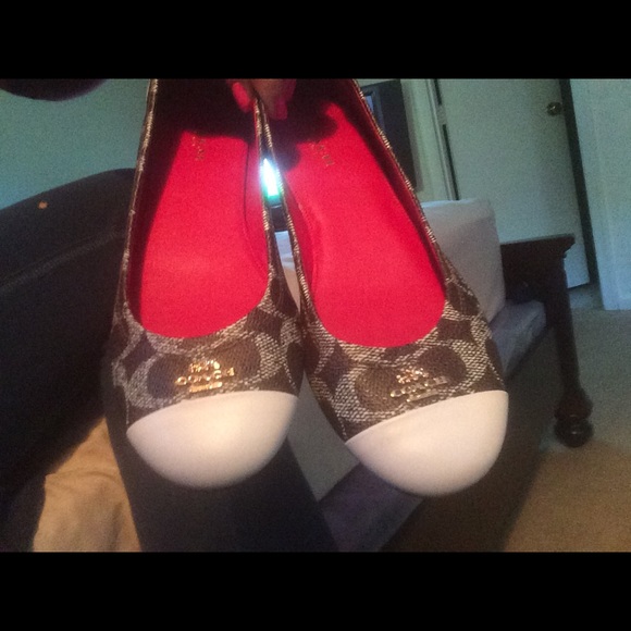 Coach flats! Brand new never been worn!