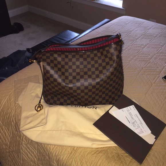 SOLD - Authentic and like new Louis Vuitton Delig