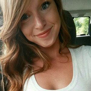 Meet your Posher, Casey