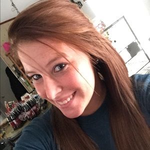 Meet your Posher, Maegan