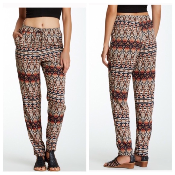 Romeo & Juliet Couture Pants - 🌲Buy 1 get 1 Free🌲 R&J Aztec pants•