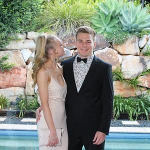 Meet your Posher, Sam