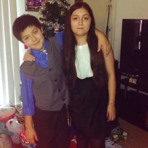 Meet your Posher, Crystal