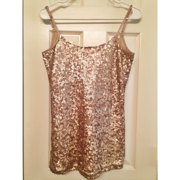 Sequenced V-Back Tank - Picture 2 of 2