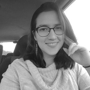 Meet your Posher, Carolina
