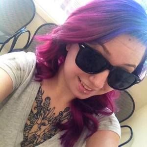 Meet your Posher, Julie