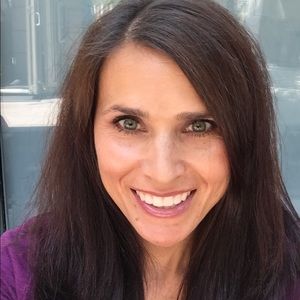 Meet your Posher, Stacy