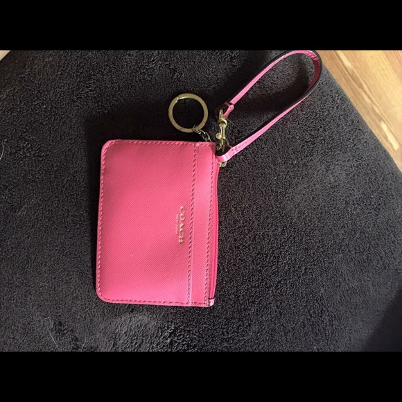 Coach ID wallet