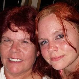 Meet your Posher, Debi