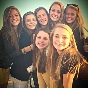 Meet your Posher, Lauren