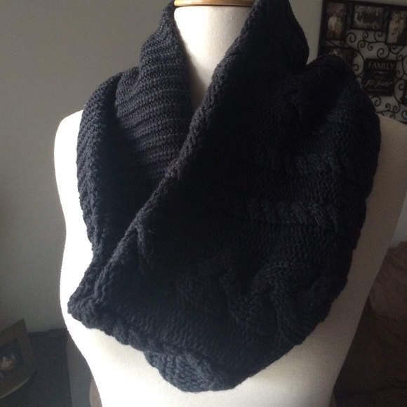 The Limited Navy Cable Knit Infinity Scarf