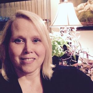 Meet your Posher, Liana