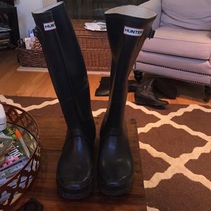 Navy matte Hunter boots
