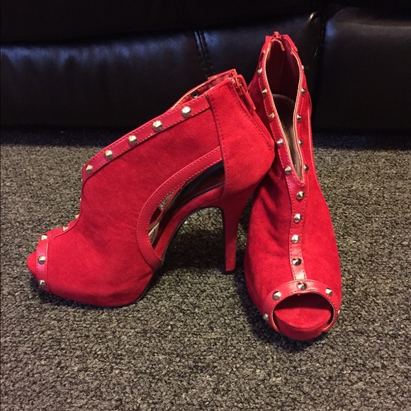 ✨✨✨SOLD✨✨✨✨.      Red DollHouse shoes - Picture 2 of 4