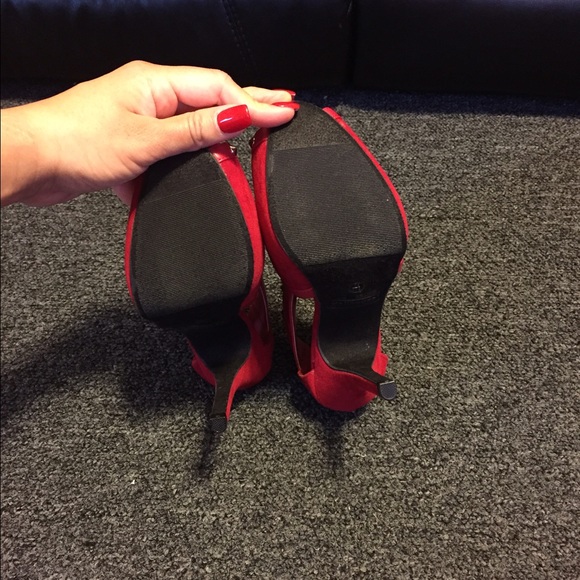 ✨✨✨SOLD✨✨✨✨.      Red DollHouse shoes - Picture 3 of 4