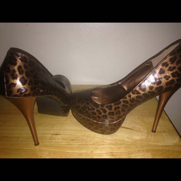 Leopard print heels - Picture 3 of 3