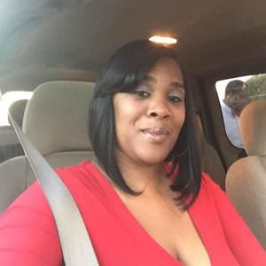 Meet your Posher, Dominique