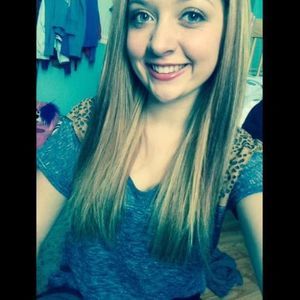 Meet your Posher, Juliette