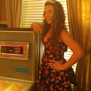 Meet your Posher, Sierra