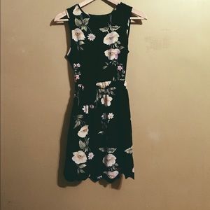 Floral scalloped dress