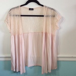 ☘ Rue21 open cardigan in pink with lace