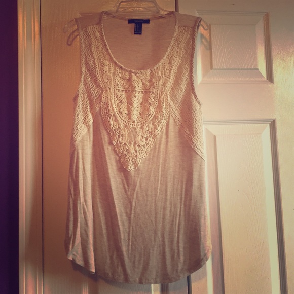 NWOT Lace front tank top